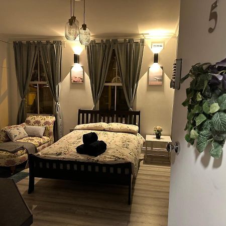 Апартаменты Guest&Rest 5 Лондон Экстерьер фото