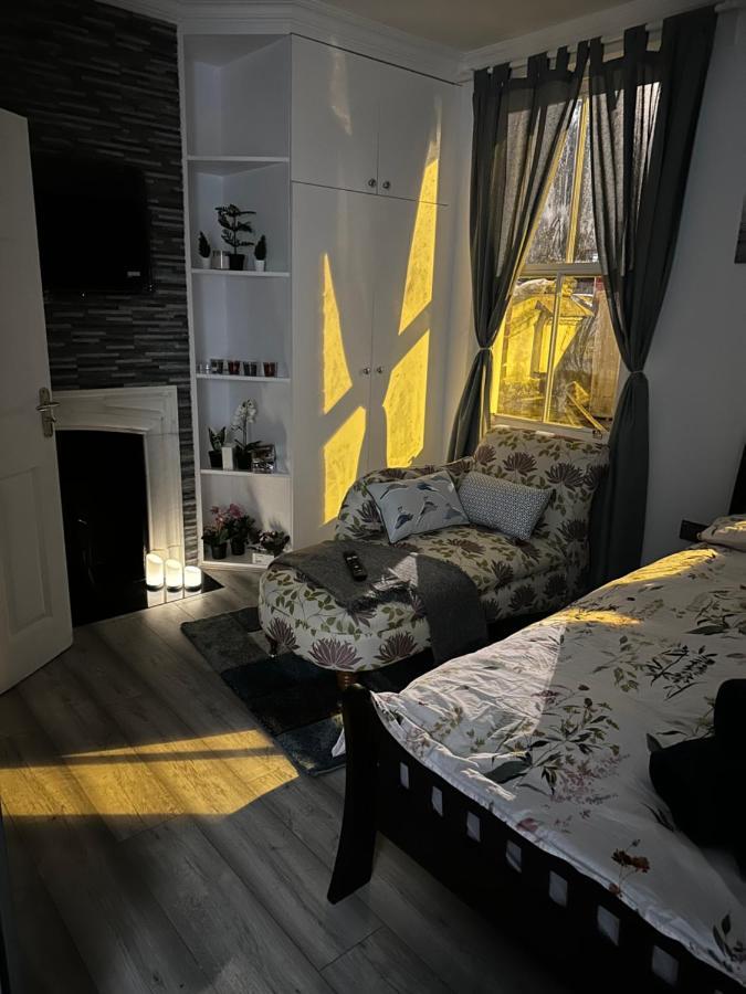 Апартаменты Guest&Rest 5 Лондон Экстерьер фото